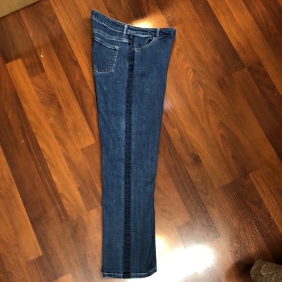 LOGO by Lori Goldstein Boyfriend High Rise Jeans Size 6 Medium Blue - Picture 4 of 9